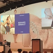Для Бернара Арно холдинг LVMH - семейный бизнес
