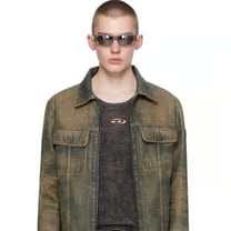 SSENSE×ディーゼル、ブラウンのユーズド加工デニムなど20型を発売