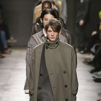 Parigi svela il calendario provvisorio delle sfilate maschili di gennaio; c’è Jil Sander
