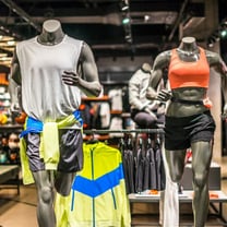 Commerce spécialisé: belle performance des enseignes de sport en août