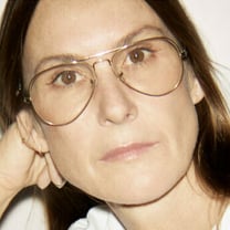 Carven affida la direzione artistica a Louise Trotter