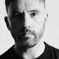 Марк Ховард Томас стал креативным директором мужской линии Helmut Lang