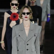 Saint Laurent: Женщина-кошка с душой Паломы Пикассо
