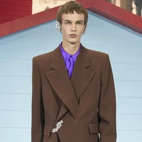 Moda uomo: dieci tendenze per l’inverno 2022/23 avvistate sulle passerelle