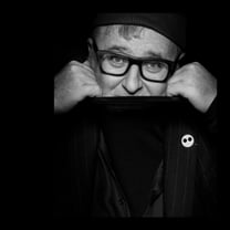 缅怀 Alber Elbaz，来自 Dior、LV 等品牌的40多位设计师将在巴黎时装周奉上致敬作品