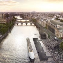 L'Oréal Paris afronta la Paris Fashion Week con una pasarela flotante