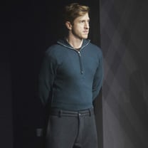 新Burberry揭开面纱：Daniel Lee 首秀为品牌的未来昭示了什么？