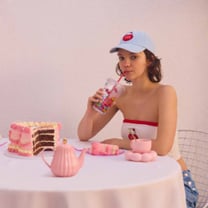 Bershka presenta una cápsula inspirada en Hello Kitty