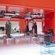 H&M s’attaque à la vente de seconde main en France, en ligne et dans deux magasins