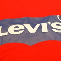 Levi Strauss supera su previsión de ingresos gracias a la renovación de armarios