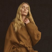 「ザ・ロウ」新作コレクションが並ぶポップアップ開催、日本初上陸のバッグも
