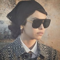 Dior lancia l'eyewear con Thélios