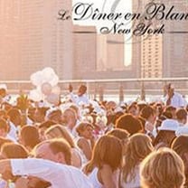 Dressed in white, thousands attend Parisian-inspired picnic in New York