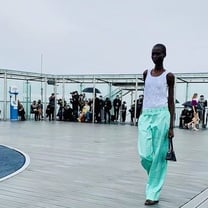 Coperni: Streamlined Chic no topo da Torre Montparnasse