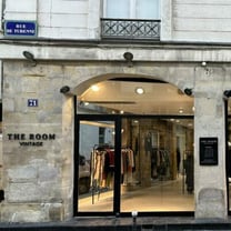La plateforme de luxe vintage The Room s'offre une seconde boutique dans le Marais à Paris