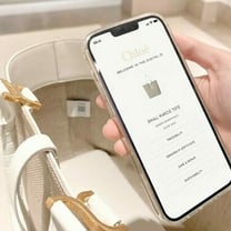 「クロエ」が循環型社会を意識した新プロジェクトを発表　商品タグからトレーサビリティを確保へ