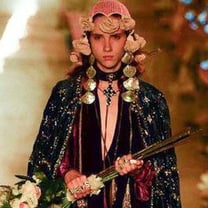 Gucci: coleção Cruise 2019 incendeia os Alyscamps