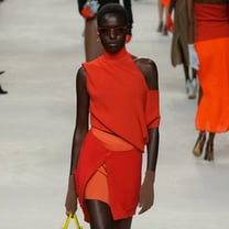 A Milano le donne fatali di Fendi e Antonio Marras