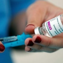 Llegan 2,7 millones de vacunas AstraZeneca y Pfizer-BioNTech a México