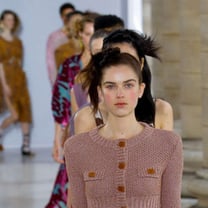 Paris reconduit son format phygital pour la Fashion Week féminine