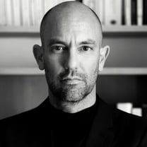 人事动向 | Loro Piana新CEO来自Dior；雅诗兰黛集团国际业务总裁将退休；Esprit集团CEO和Calvin Klein营销高管离职