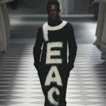 Appiolaza debuts at Moschino with a humorous homage