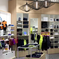 CWF offre sa première boutique française aux collections enfants de Boss