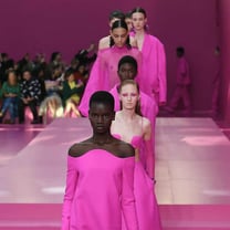 Paris Fashion Week bietet 64 Shows und 41 Präsentationen