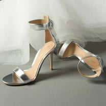 Richemont compra una quota di maggioranza di Gianvito Rossi