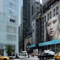 早报 | LV将涨价；海南离岛免税店春节销售额近20亿