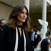 New York welcomes showbiz, fashion elite for Met Gala