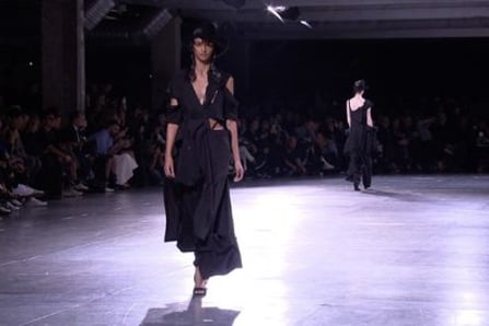 Yohji Yamamoto - Women's ready to wear show Spring/Summer 2018 in Paris