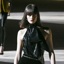 Saint Laurent возвращается в официальное расписание Paris Fashion Week
