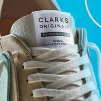 Clarks regressa à Paris Fashion Week com espaço de exposição no Marais