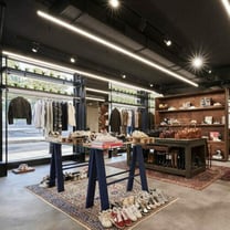 Golden Goose fa un passo avanti verso la quotazione a Milano e apre a Parigi