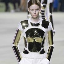 Balmain lança programa de fidelidade de NFT junto com MintNFT