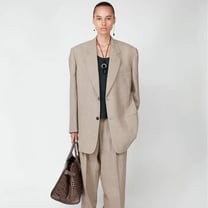 In che modo le griffe traducono la tendenza del quiet luxury nella loro offerta?