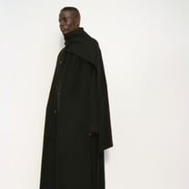 「ザ・ロウ」が伊勢丹メンズでポップアップを開催、23年秋＆エッセンシャルズコレクションを展開