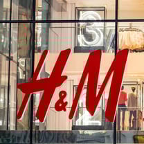 H&M: le bénéfice net bondit au deuxième trimestre (mars-mai), mais juin est morose