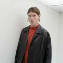 ルドヴィック・ド・サン・セルナン、アン ドゥムルメステールのクリエイティブディレクターをわずか1シーズンで退任