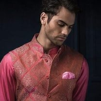 Reliance Brands buys stake worth Rs 9.5 crore in Future 101 Design