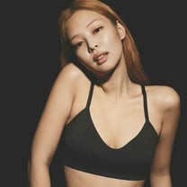 BLACKPINKジェニーらを起用　カルバン・クラインが新ヴィジュアル公開