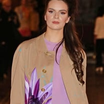 Koua Studio sella una alianza con Gent London y apunta a London Fashion Week
