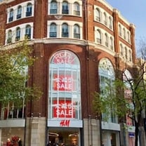 早报 | 传H&M将关闭上海淮海中路店；Nike将完全退出俄罗斯市场