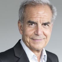 Ralph Toledano é reeleito presidente da Federação da Alta-Costura e da Moda da França