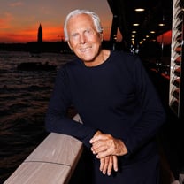 Giorgio Armani a Venezia: la carriera, il DNA, i suoi colleghi e la sua energia debordante