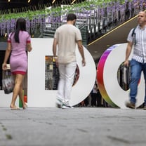 London Designer Outlet welcomes two new openings, one upsize... and strong sales