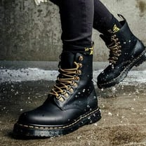Dr Martens enregistre des ventes records au premier semestre et poursuit sur sa lancée au second
