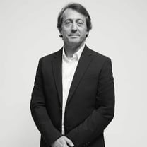 Theory confia Europa e Reino Unido a Marco Gentile