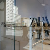 Inditex: nel 2023 utile netto record a 5,4 miliardi (+30%)